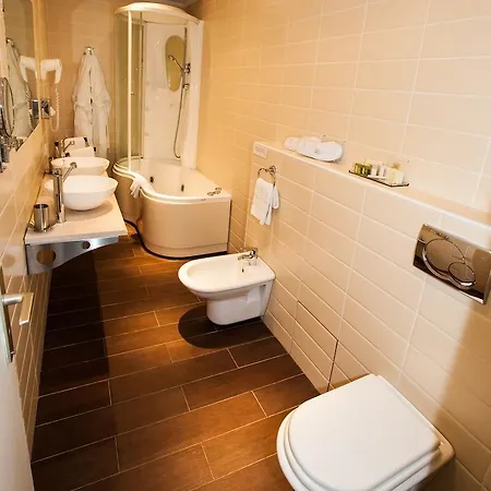 Paris Rome Hotel 3*