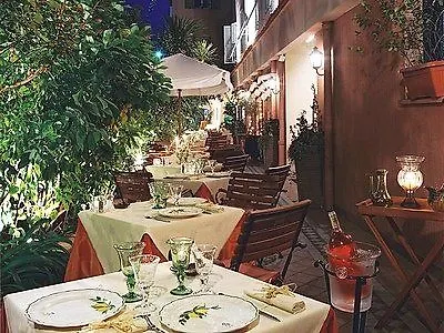 Paris Rome Hotel Mentone
