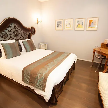 Paris Rome Hotel 3*